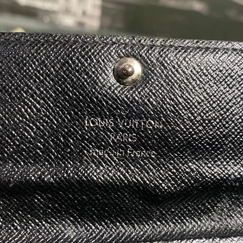 Authentic Louis Vuitton Black Damier Graphite Key Pouch